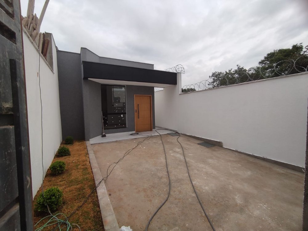 Casa Geminada - Venda - Bom Retiro - BETIM - MG