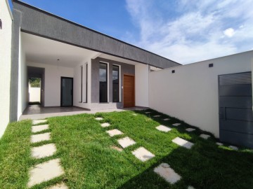 Casa Geminada à Venda