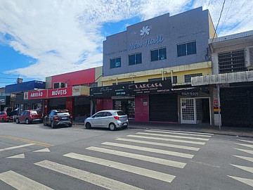 SAL�O COMERCIAL