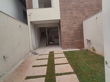 Casa Geminada � Venda