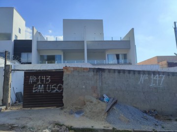 Casa Geminada à Venda