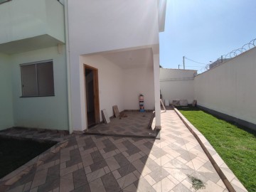 Casa Geminada à Venda